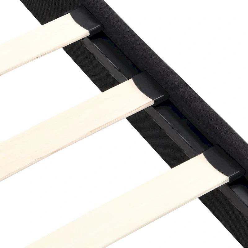Lit plateforme rembourré extra-large noir avec tête de lit capitonnée et sommier à lattes en bois.
