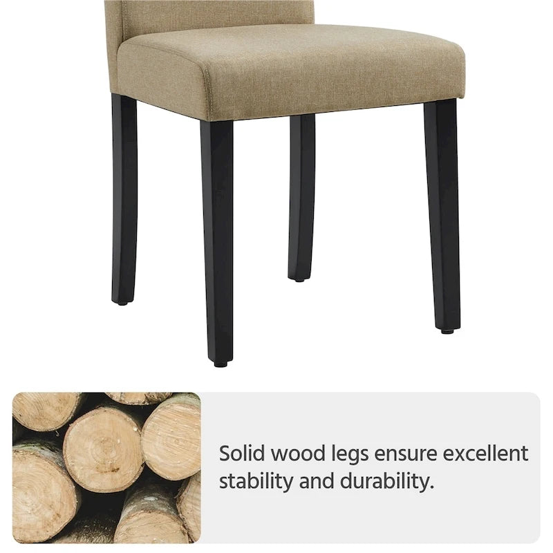 Chaises de salle à manger tapissées de tissu