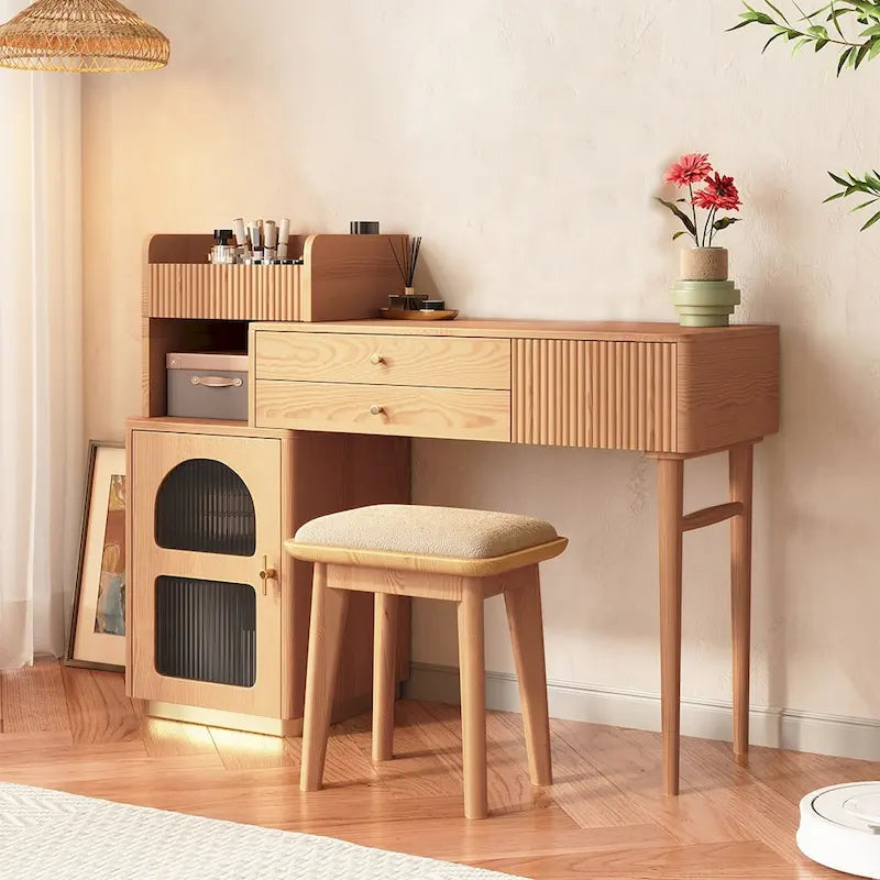 Commode à trois tiroirs